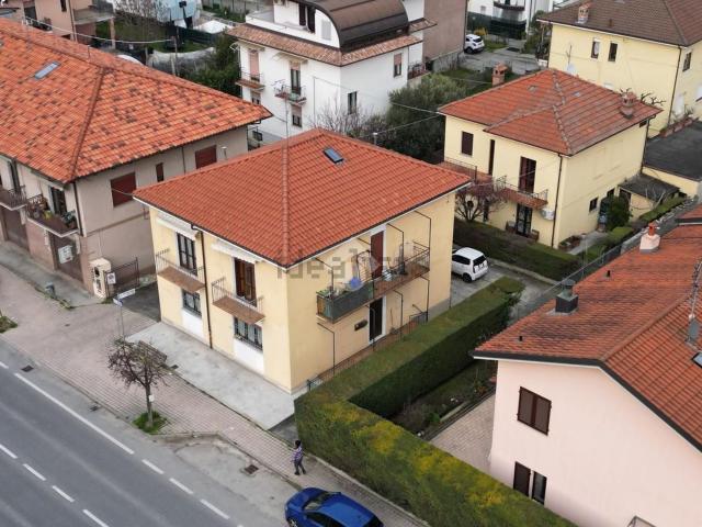 Villetta indipendente in vendita di 219 m² in Corso Cortemilia, 131