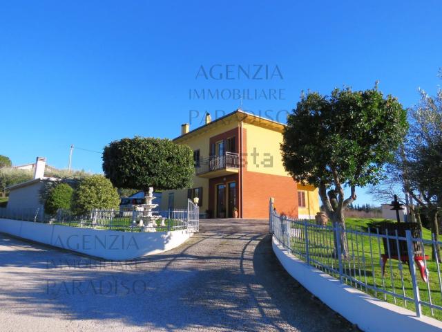 Villetta indipendente in vendita di 220 m²