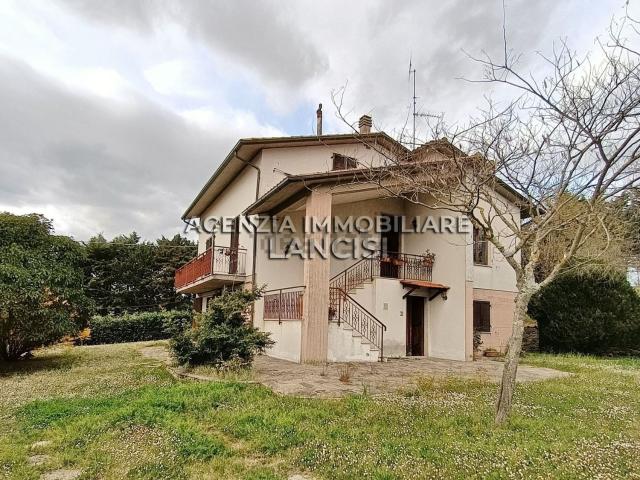 Villetta indipendente in vendita di 220 m²