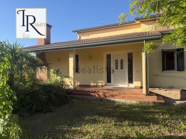 Villetta indipendente in vendita di 220 m²