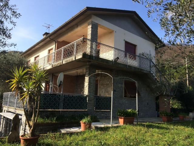Villetta indipendente in vendita di 220 m²