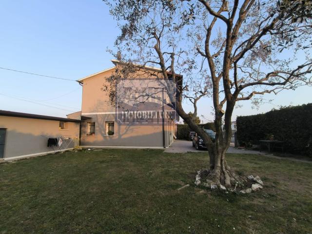 Villetta indipendente in vendita di 220 m²