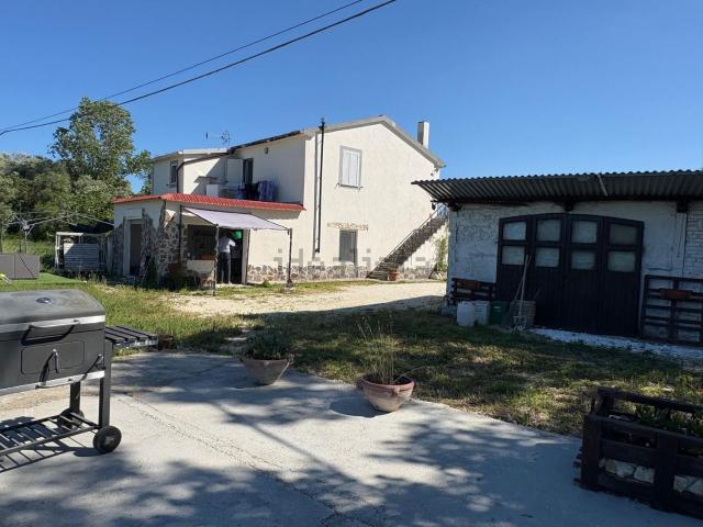 Villetta indipendente in vendita di 220 m²