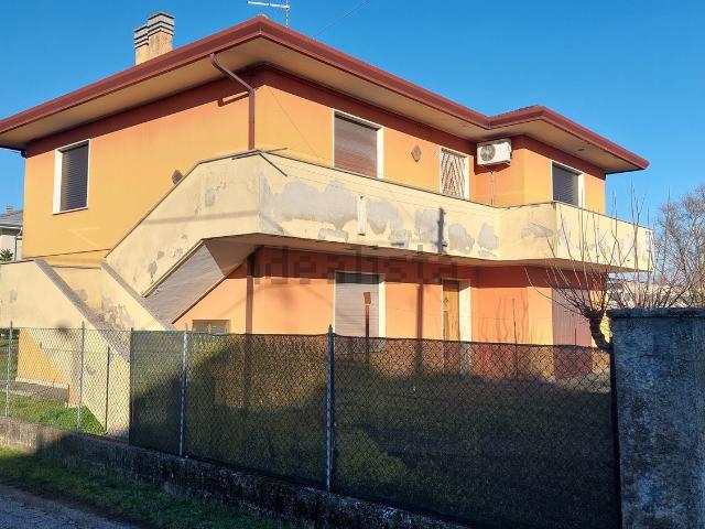 Villetta indipendente in vendita di 220 m²