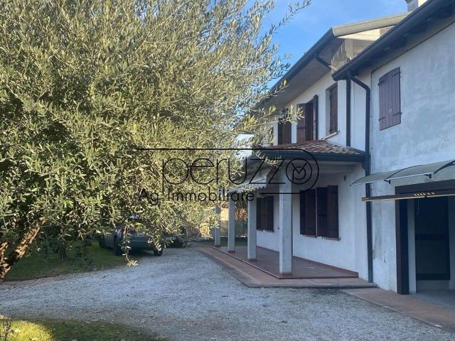 Villetta indipendente in vendita di 220 m²