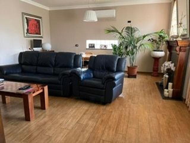 Villetta indipendente in vendita di 220 m²