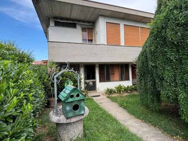 Villetta indipendente in vendita di 220 m²