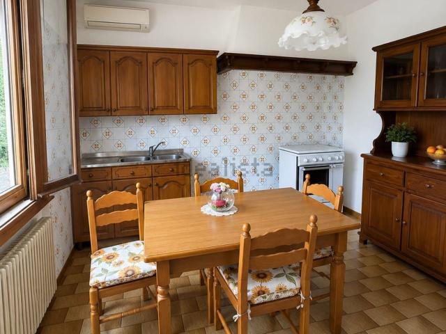 Villetta indipendente in vendita di 220 m² in Via Callaltella