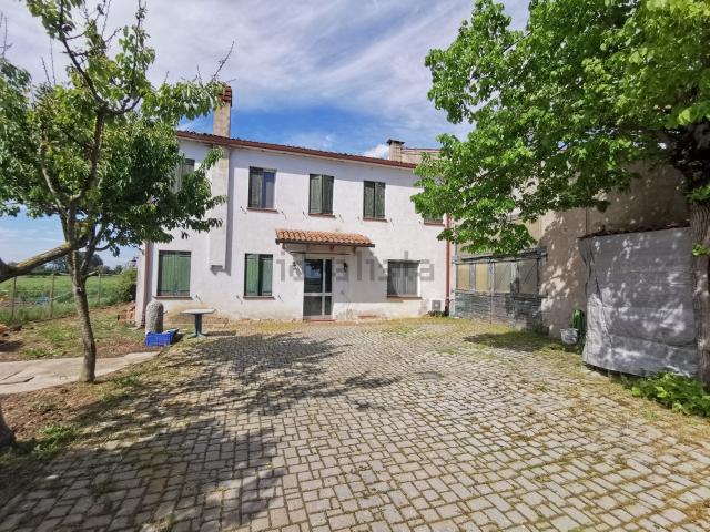 Villetta indipendente in vendita di 220 m² in Via Boccarona