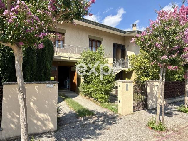Villetta indipendente in vendita di 220 m² in Via Bruno Balliana, 39