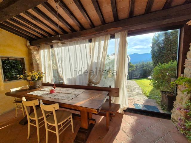 Villetta indipendente in vendita di 220 m² in Via Bucigattoli, 73
