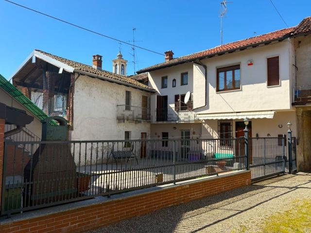 Villetta indipendente in vendita di 220 m² in Via G. Mazzini, 76