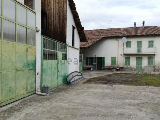 Villetta indipendente in vendita di 220 m² in Via G. Romita