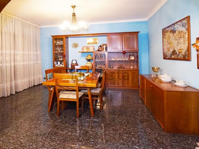 Villetta indipendente in vendita di 220 m² in Via Giuseppe Giusti, 3