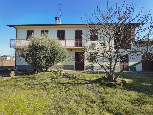 Villetta indipendente in vendita di 220 m² in Via Giacomo Matteotti