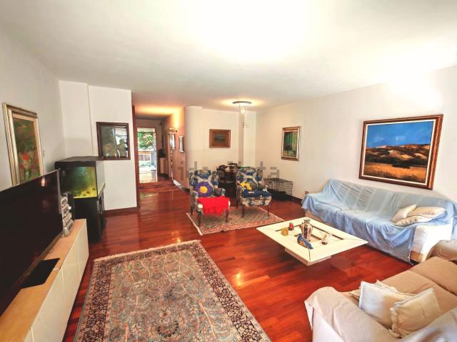 Villetta indipendente in vendita di 220 m² in Via Giambattista Tiepolo, 16