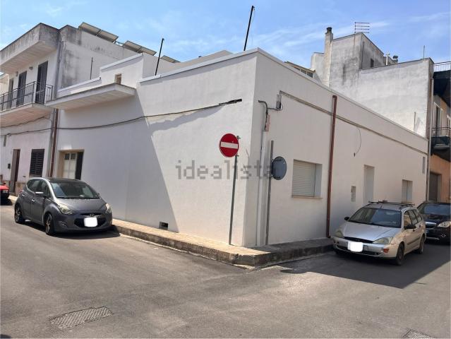 Villetta indipendente in vendita di 220 m² in Via Guglielmo Marconi