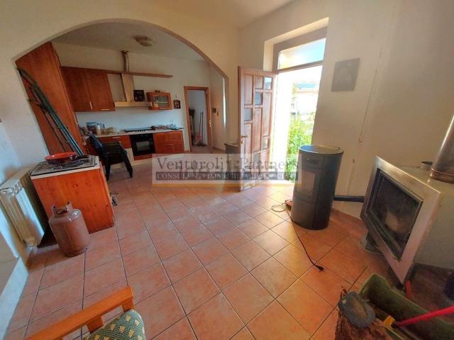 Villetta indipendente in vendita di 220 m² in Via Guglielmo Marconi