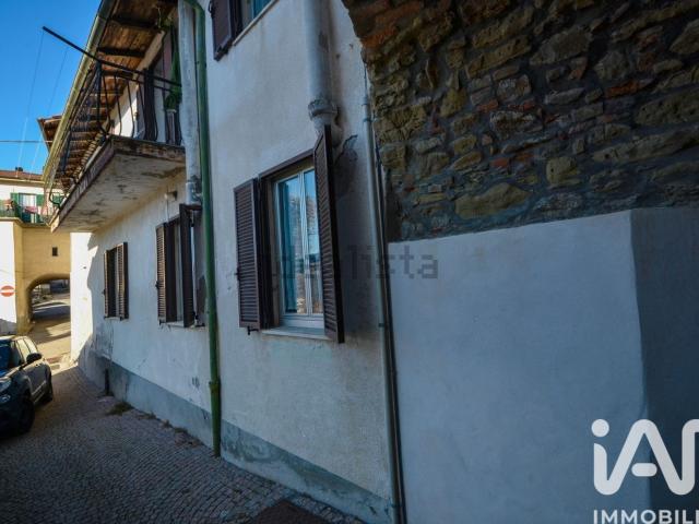 Villetta indipendente in vendita di 220 m² in Via Don Ferraro