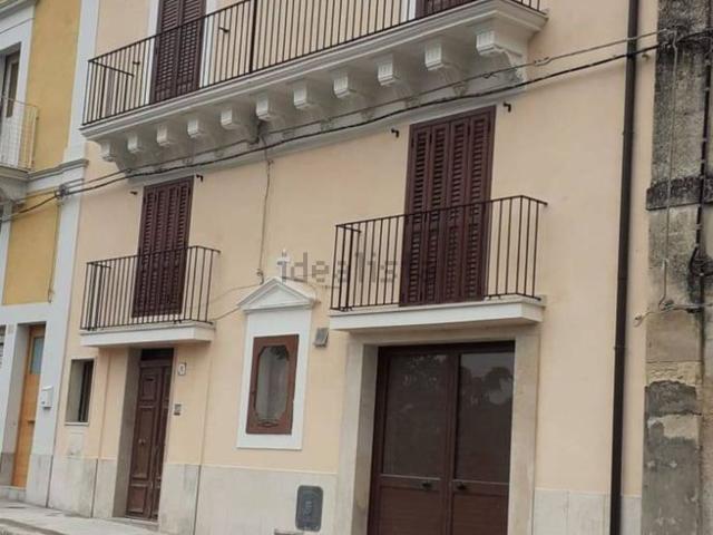 Villetta indipendente in vendita di 220 m² in Via del Mercato, 80
