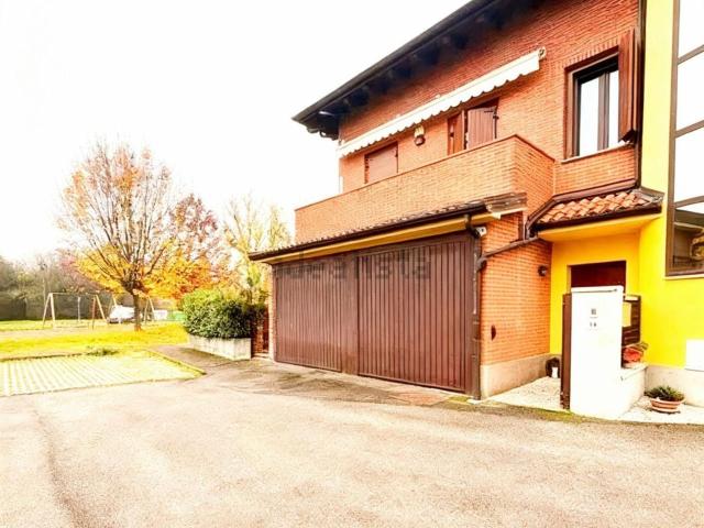 Villetta indipendente in vendita di 220 m² in Via della Concordia, 58