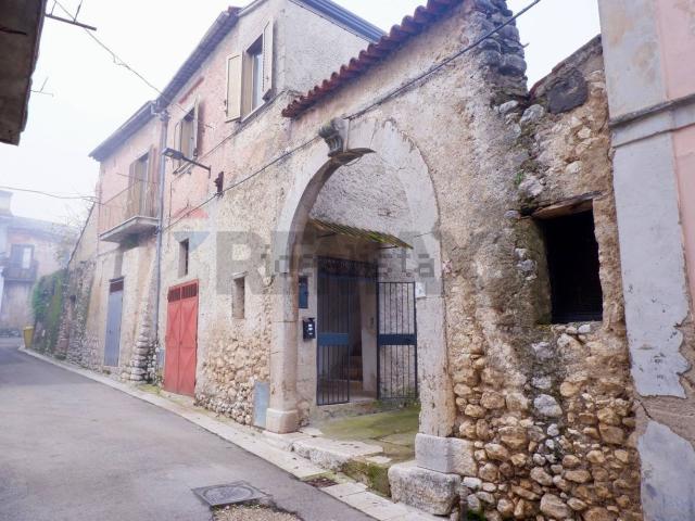 Villetta indipendente in vendita di 220 m² in Via Europa, 36