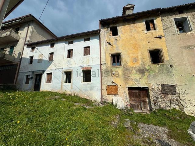 Villetta indipendente in vendita di 220 m² in Via Fortelongo