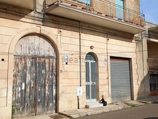 Villetta indipendente in vendita di 220 m² in Via Fiume