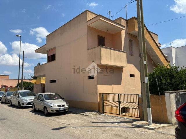 Villetta indipendente in vendita di 220 m² in Via Iozzino