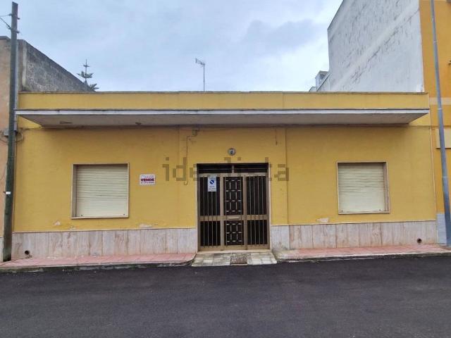 Villetta indipendente in vendita di 220 m² in Via Monte Bianco, 8