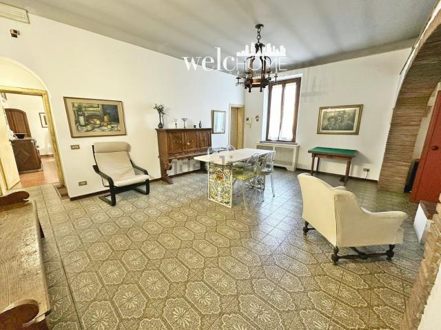 Villetta indipendente in vendita di 220 m² in Via Michelangelo Paoli