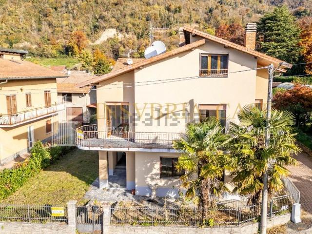 Villetta indipendente in vendita di 220 m² in Via Noghetto, 7