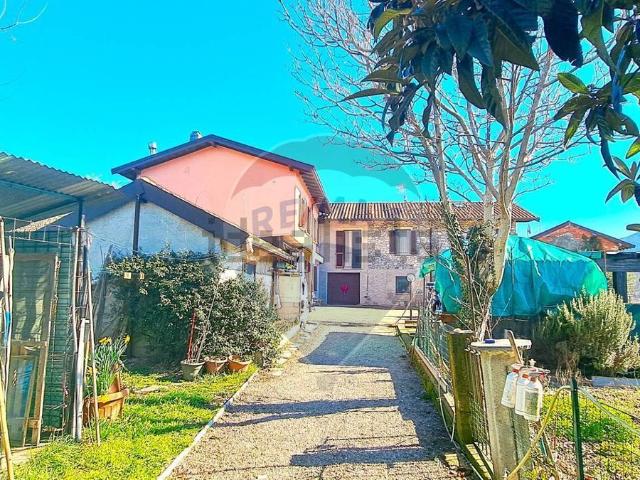 Villetta indipendente in vendita di 220 m² in Via S. Biagio, 42