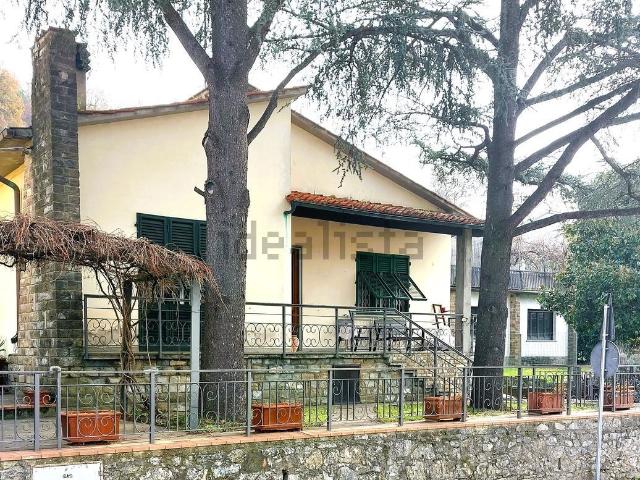 Villetta indipendente in vendita di 220 m² in Via san donato in collina, 788