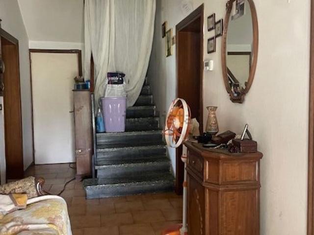Villetta indipendente in vendita di 220 m² in Via Pier Fortunato Calvi
