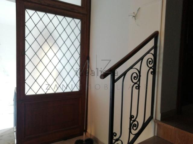 Villetta indipendente in vendita di 220 m² in Via Pietro Bembo