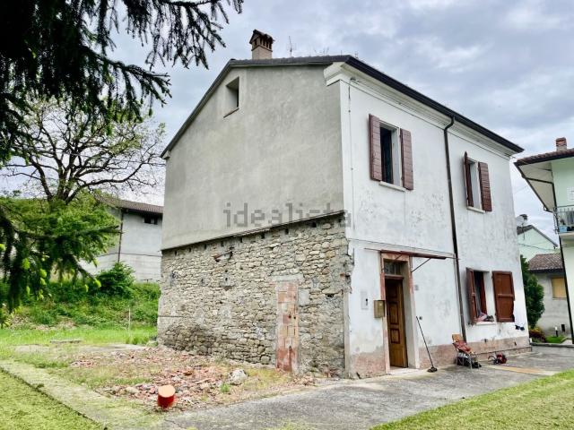 Villetta indipendente in vendita di 220 m² in Via Rovereto, 52