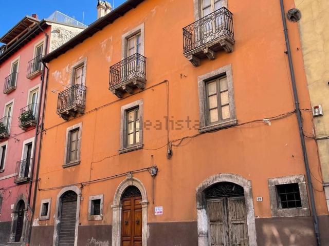 Villetta indipendente in vendita di 220 m² in Via Roma, 29