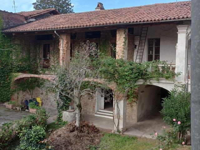 Villetta indipendente in vendita di 220 m² in Via Rivara