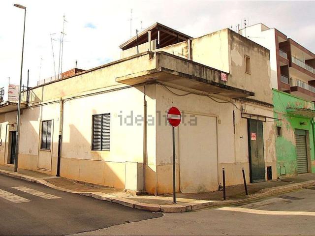 Villetta indipendente in vendita di 220 m² in Via Trento, 27