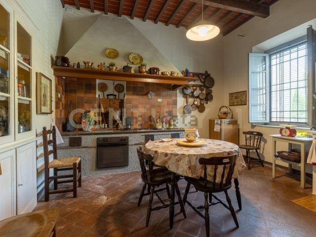 Villetta indipendente in vendita di 220 m² in Viale San Francesco, 6