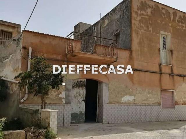 Villetta indipendente in vendita di 220 m² in Contrada Dammusello