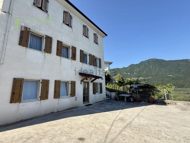 Villetta indipendente in vendita di 220 m² in Contrada Saccardi