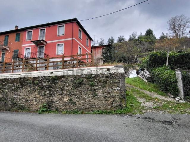 Villetta indipendente in vendita di 220 m² in Località Bassi