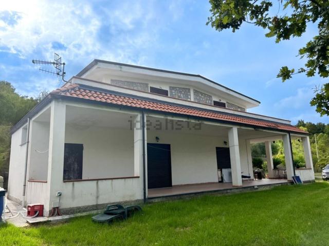 Villetta indipendente in vendita di 220 m² in Località Cavalleri