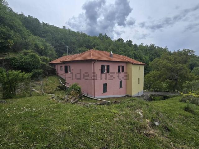 Villetta indipendente in vendita di 220 m² in Località cunnio caranza, 104