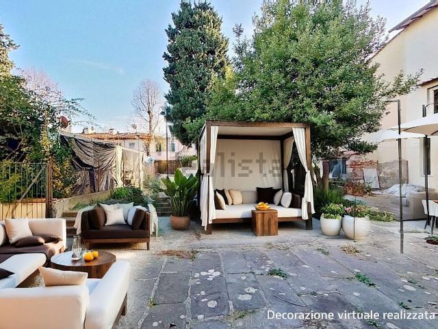 Villetta indipendente in vendita di 220 m² in Piazza Giuseppe Garibaldi