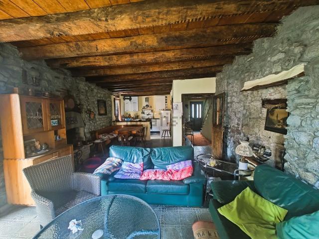 Villetta indipendente in vendita di 220 m² in Piazza la Torre, 11