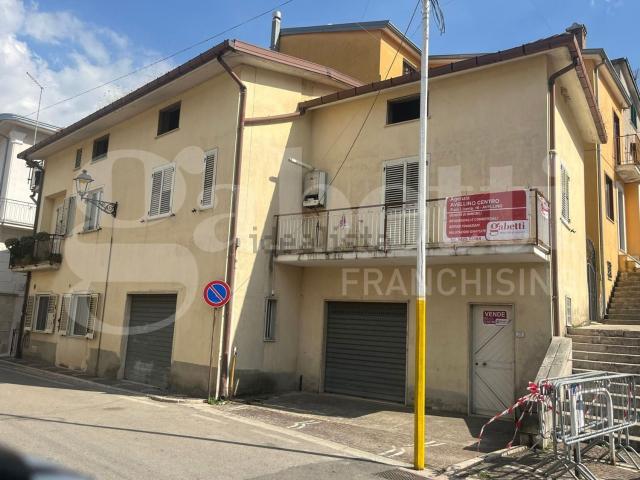 Villetta indipendente in vendita di 220 m² in Piazzale Aldo Moro