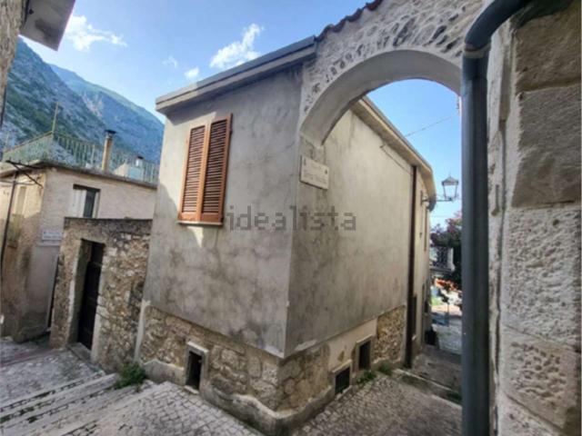 Villetta indipendente in vendita di 221 m² in Via Terra Vecchia, 1